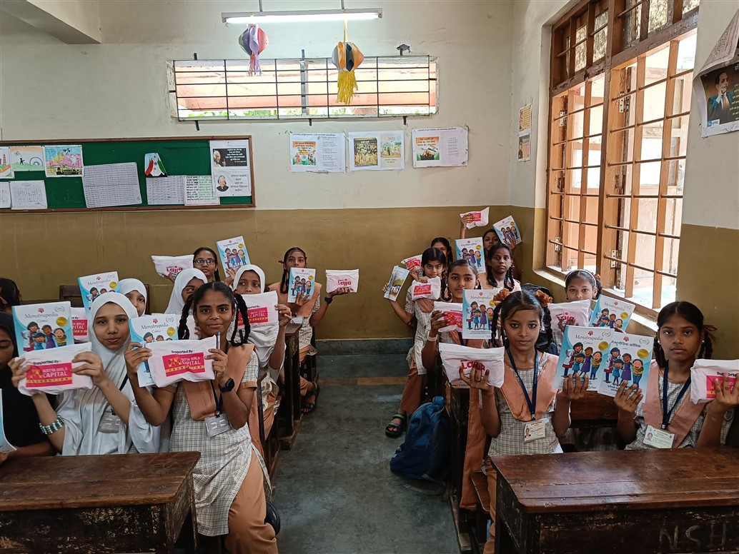 Menstrual_education, awareness-session, period stigma, sanitary pads, clothe pad , session on menstrual hygiene,  pads distribution, educating young girls and under privileged women, educate india, women empowerment